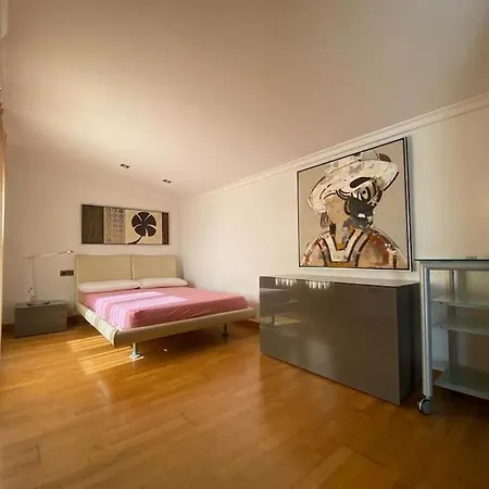 Lalola - Privada Vila Denia